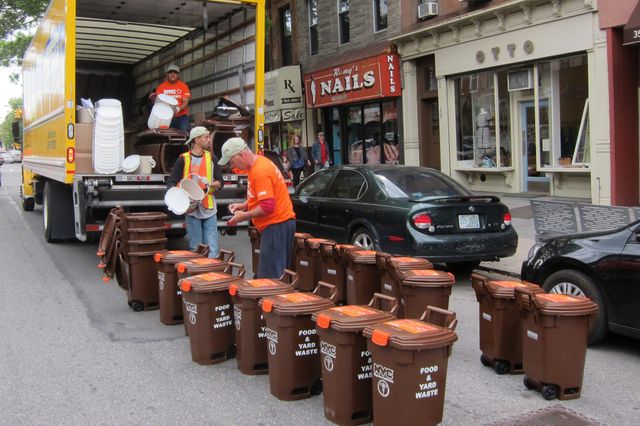 The new DSNY Food and Yard Waste bins are here!<br/>